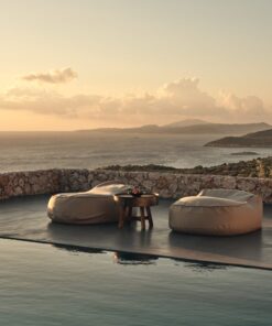 Alternative view of Honeymoon