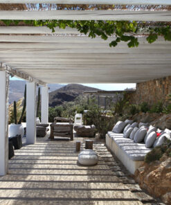 Alternative view of Luxury