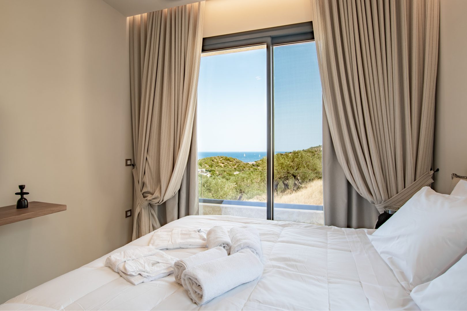 POROS VIEW