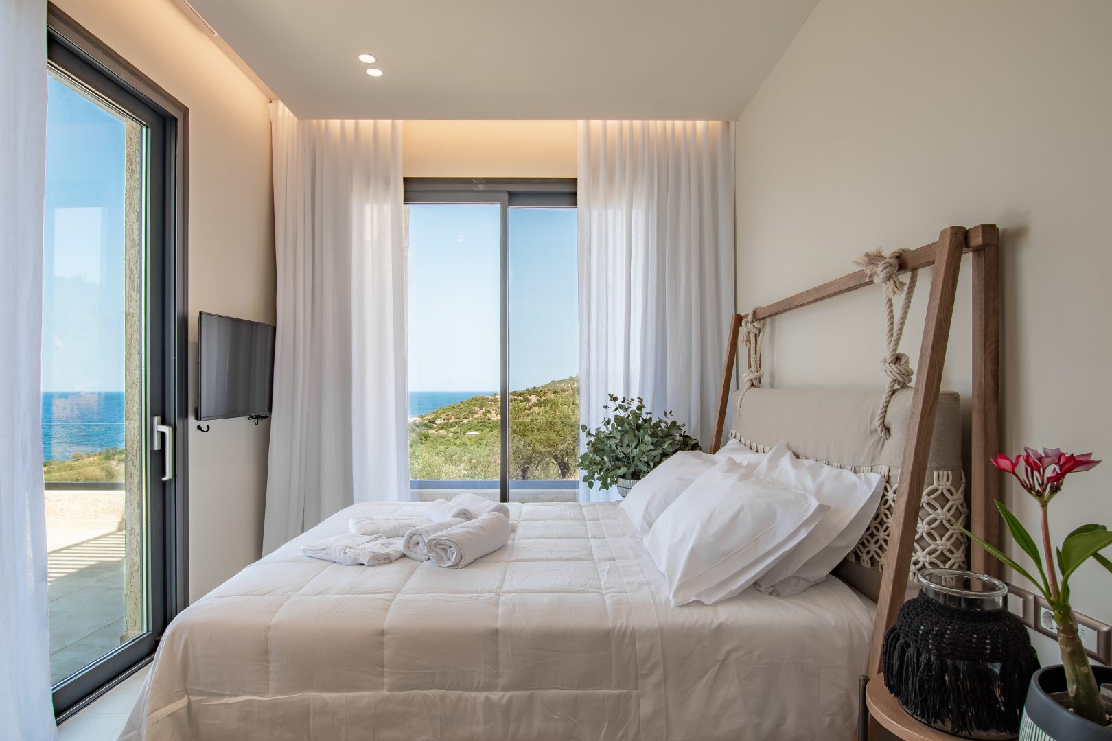 POROS VIEW