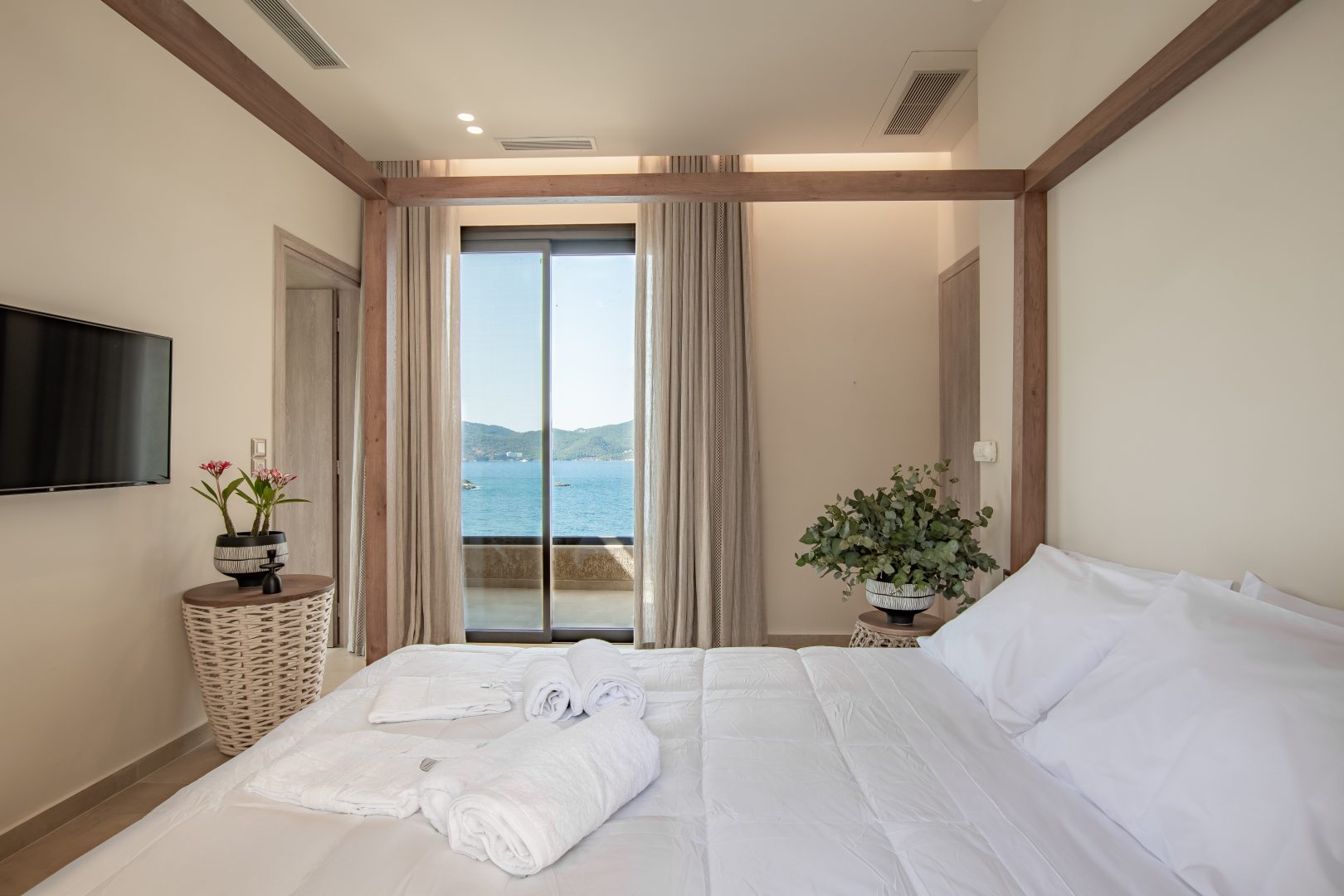 POROS VIEW